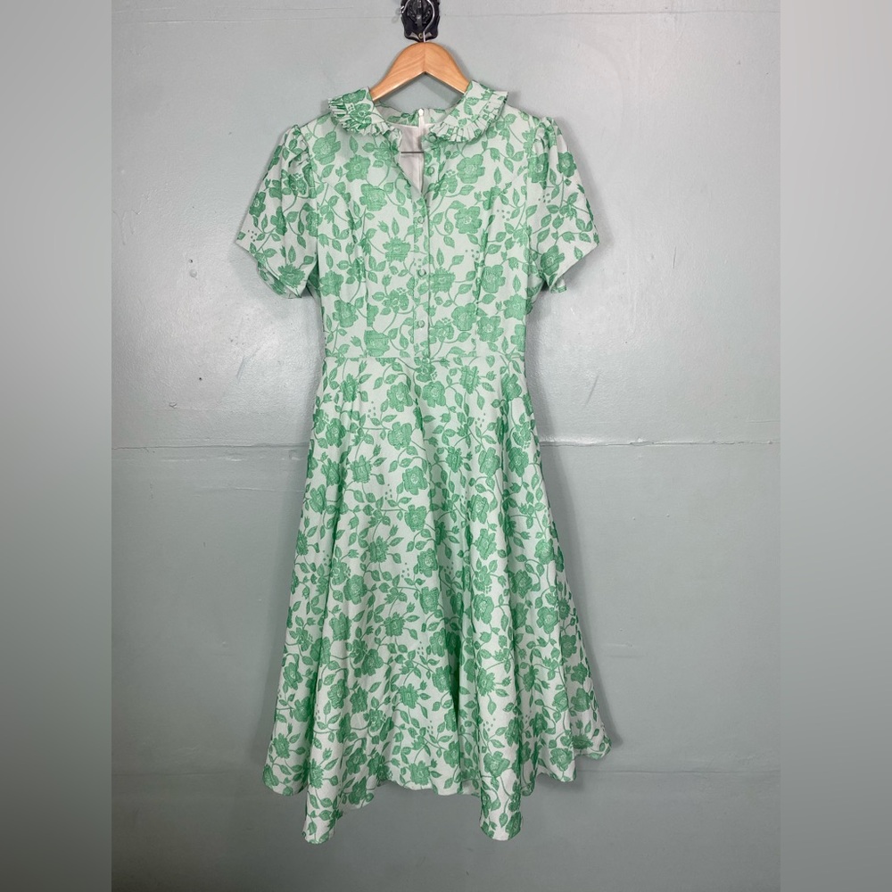 Ivy‎ City Co Remi Dress Green Floral Midi Size 8
